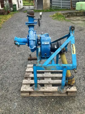 Wasserpumpe
