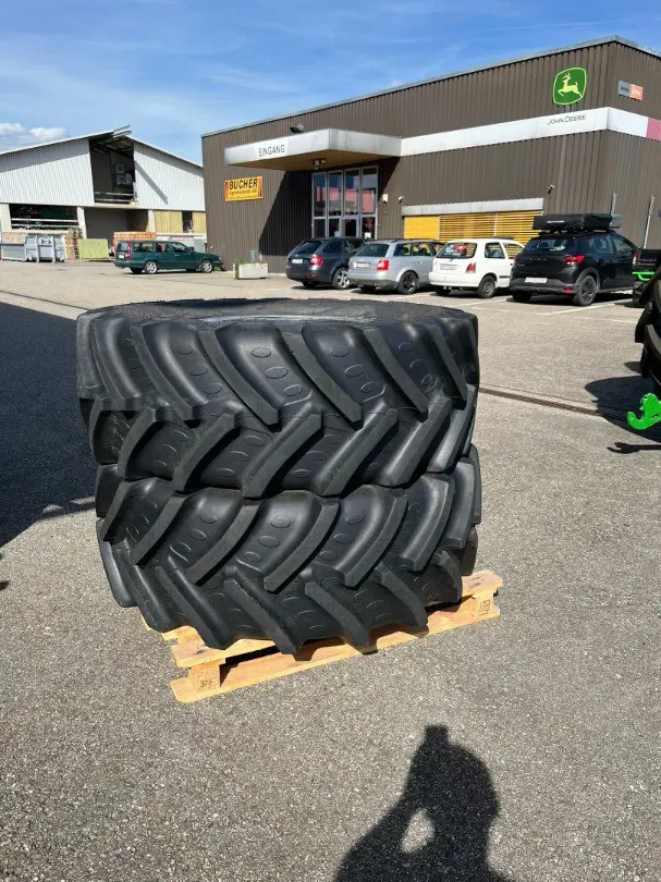 Reifen BKT 480/70R28 ca. 80 %