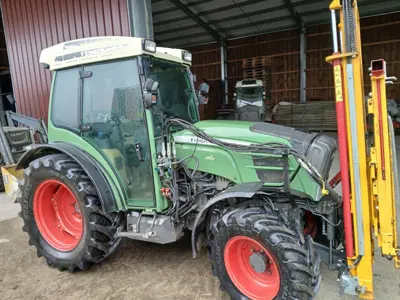 Tracteur Fendt 210 F