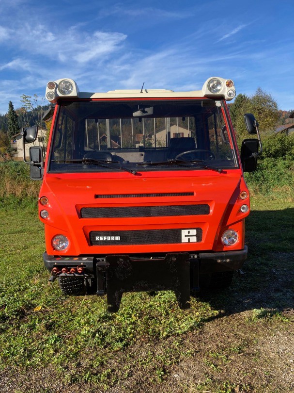 8f65445c-7340-4b4b-8a19-903a5b8a368f-do t 9 1.jpg