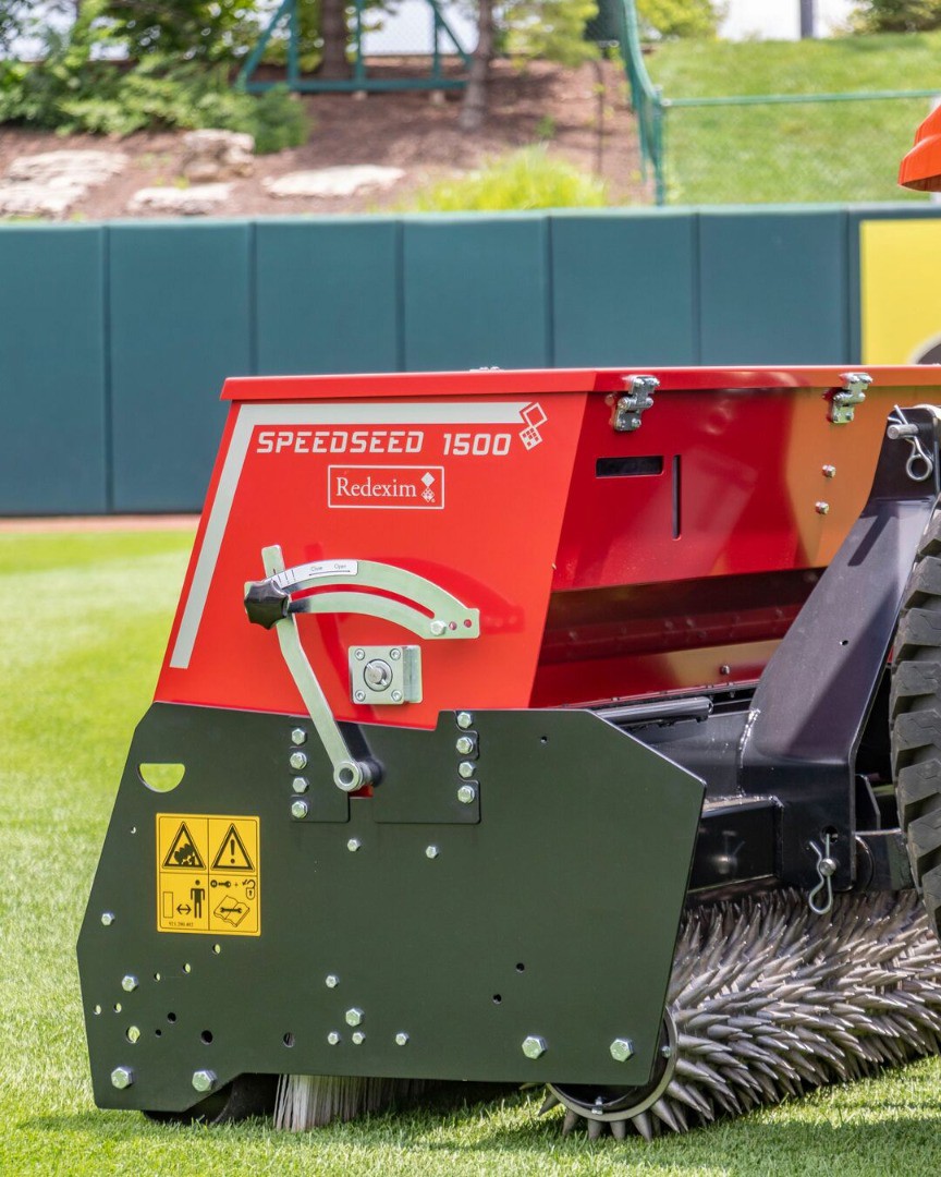 8cf5ba63-59c0-4963-8c70-bee7e0d99cb0-Speedseed 1500 - Portrait Images_All Social Media (4_5) (2).jpg