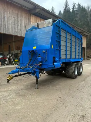 Häckselwagen Gigant