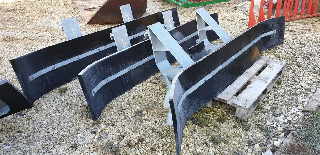 fa03e429-658f-4c5c-9f9f-8c255406a3b4-Düvelsdorf rabots plusieurs (2).jpg