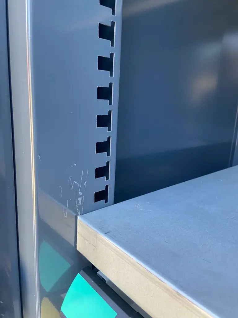 633cf63b-0524-4911-887f-b81e8798f4e7-01_Flügeltürenschrank Thurmetall_Lista_10.jpg