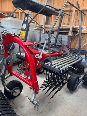 Kreiselschwader Fella Juras TS 351 DN