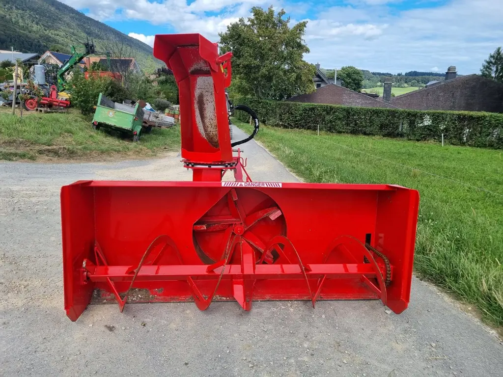 2acfc802-1e86-4196-ab2d-54a23e1c3039-Pronovost Puma 94 (5).jpg