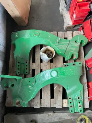 Jeu de consoles pour chargeur frontal John Deere