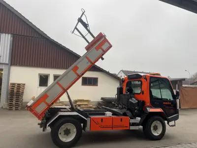 Lindner Unitrac 112 Ldrive L