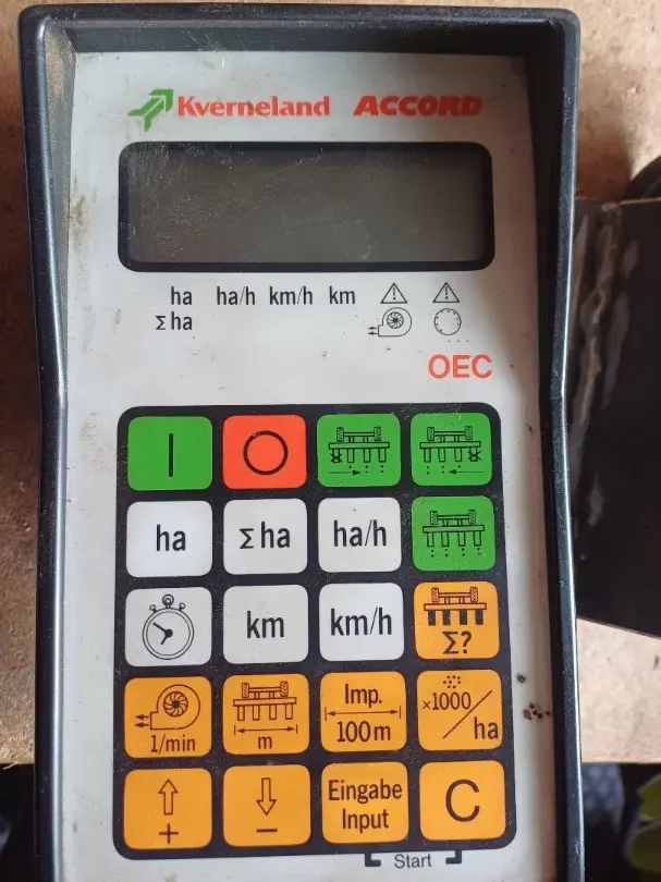 3cb47aa5-f946-4fff-ab14-09422ece4c0d-Kverneland2.jpg