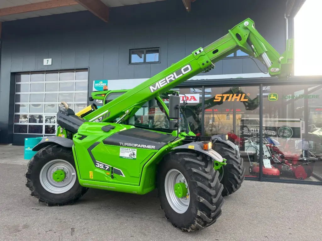 Chargeur télescopique Merlo TF 35.7 CS140