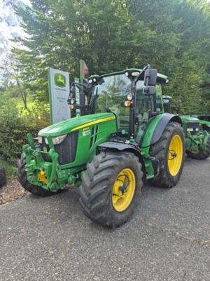 John Deere 5125R / 5125 R mit PTG Reifendruckregel