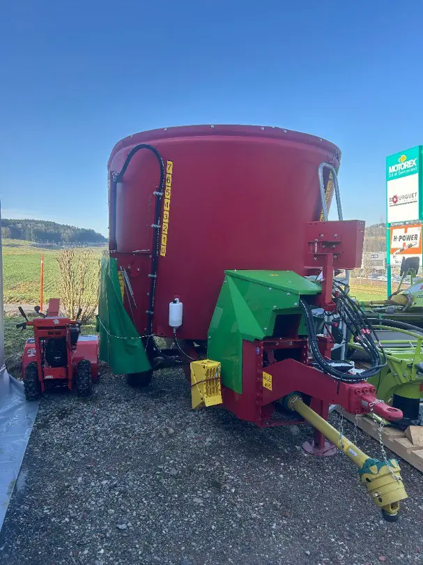 Mélangeuse Strautmann Verti-Mix 1251