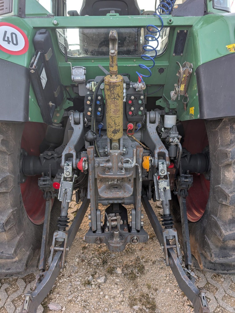 e4e0e575-fd7c-490e-aca0-68ea5170ab83-PHOTO-2025-11-06-16-40-53 1.jpg