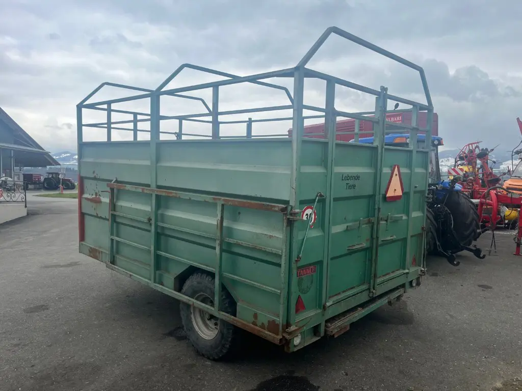 387eac5b-a131-49de-9eb6-1df56047b2f2-Viehwagen 4.jpg