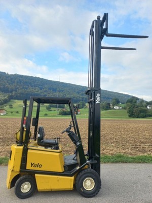 Stapler 1,6T Treibgasstapler Gasstapler Yale GLP16AFV HH3,8m , Gabelstapler Hubstapler mit Mazda Gas- / Benzinmotor , HH 3m , BH 203cm , Hoflader , Teleskoplader