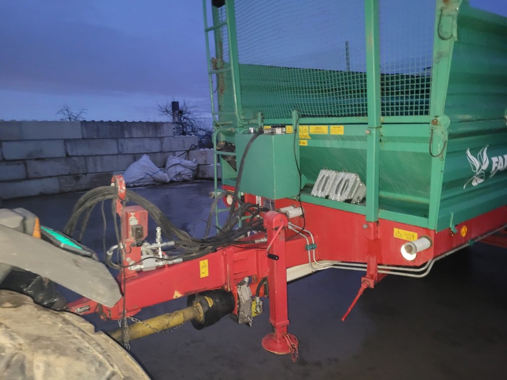 478dcf72-58eb-4d41-a0d4-a8d51a331e2d-PHOTO-2025-10-01-16-44-27 1.jpg