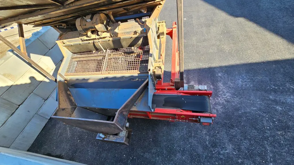 fe27f122-65dc-4774-bc1a-7054936430b2-WhatsApp Image 2026-03-17 at 10.jpg