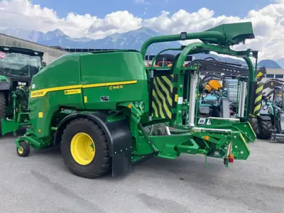 Rundballenpresse / Kombipresse John Deere C441R