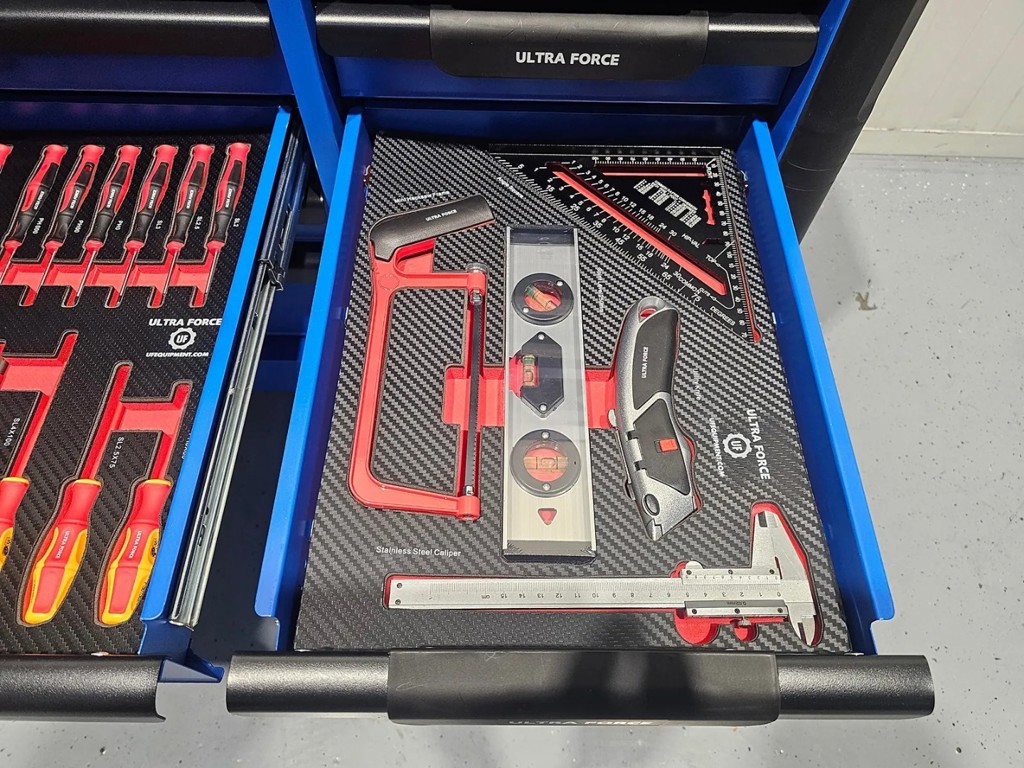 0a5aeea5-dd51-41ce-9ceb-c56fb6305343-24 conv.jpg