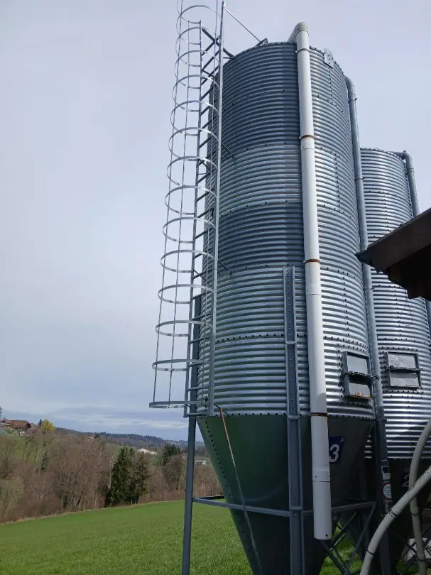 c5fa89d6-95fe-4827-bc29-0a18ddcb62b6-silo 1.jpg