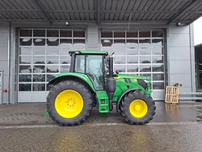 John Deere 6M 150