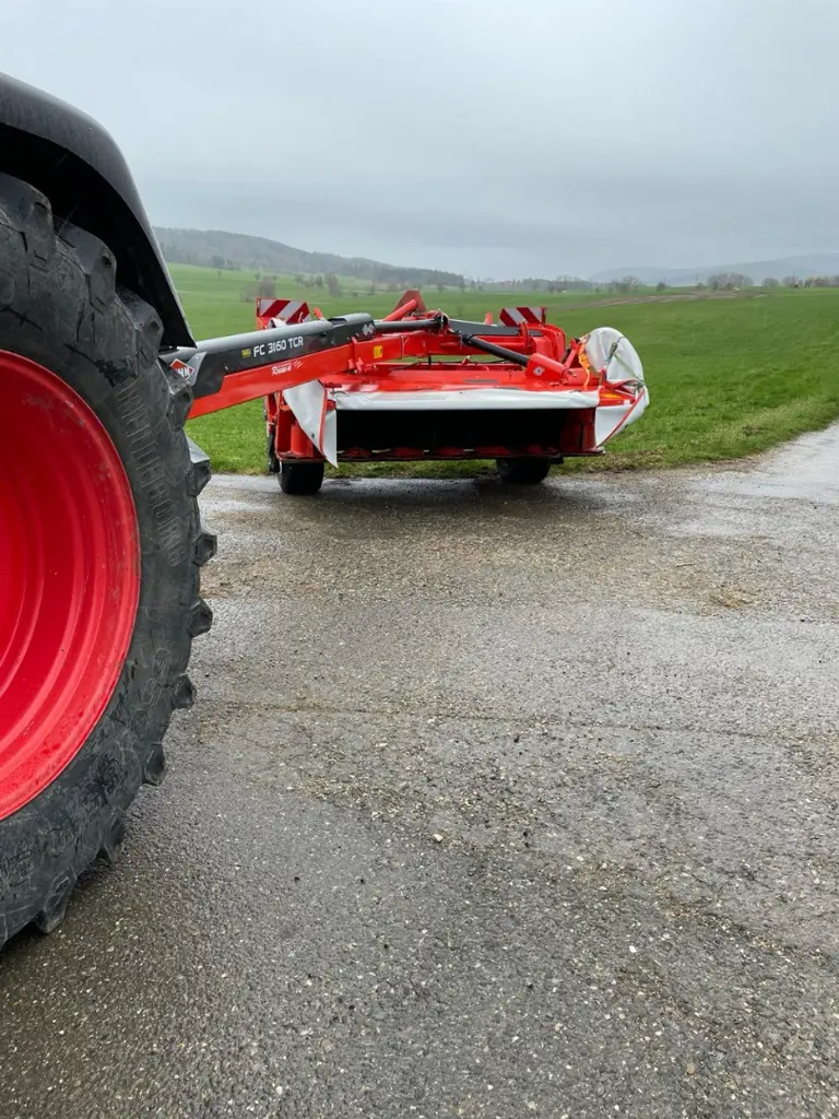 4da819c2-a053-4c77-a3e9-802102ef1256-Kuhn Stierli (17).jpg