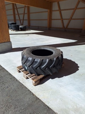 1 Stück Mitas AC65 440/65R24 60%