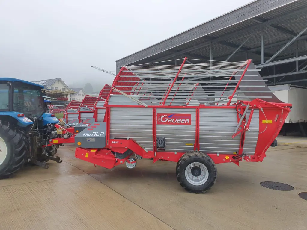 GRUBER Ladewagen PA220T