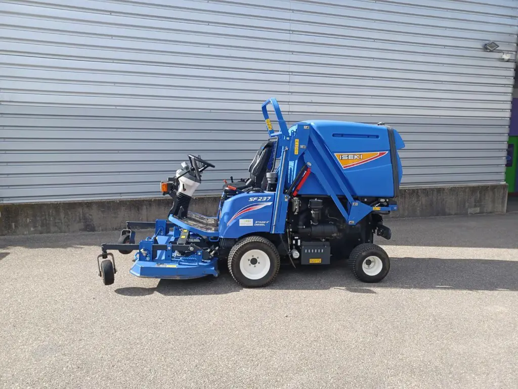 Rasentraktor Iseki SF 237 Frontmäher