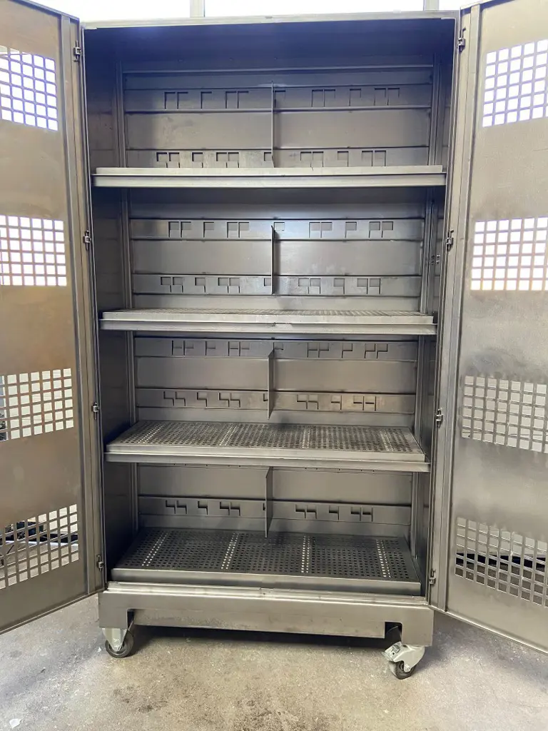 588cc95b-0bb5-4098-86a3-050d0c3aec26-Edelstahl_Umweltschrank_04.jpg