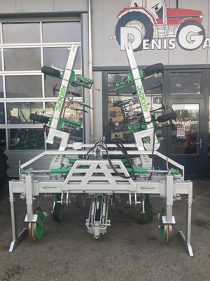 Bineuse maïs 6 rangs, guidage par trace