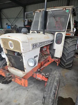 TRAKTOR DAVID BROWN