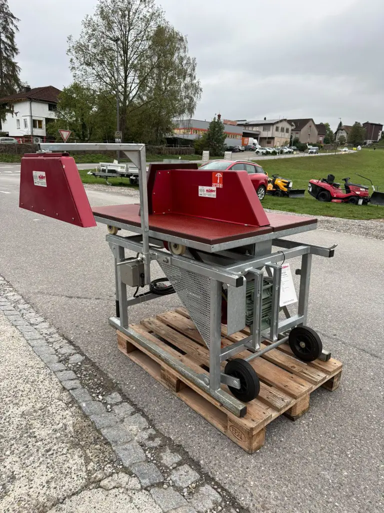 f1a02048-1c55-4a6f-9938-9426e7e2cf60-37022 Götschmann Brennholzfräse Tischfräse (3).jpg