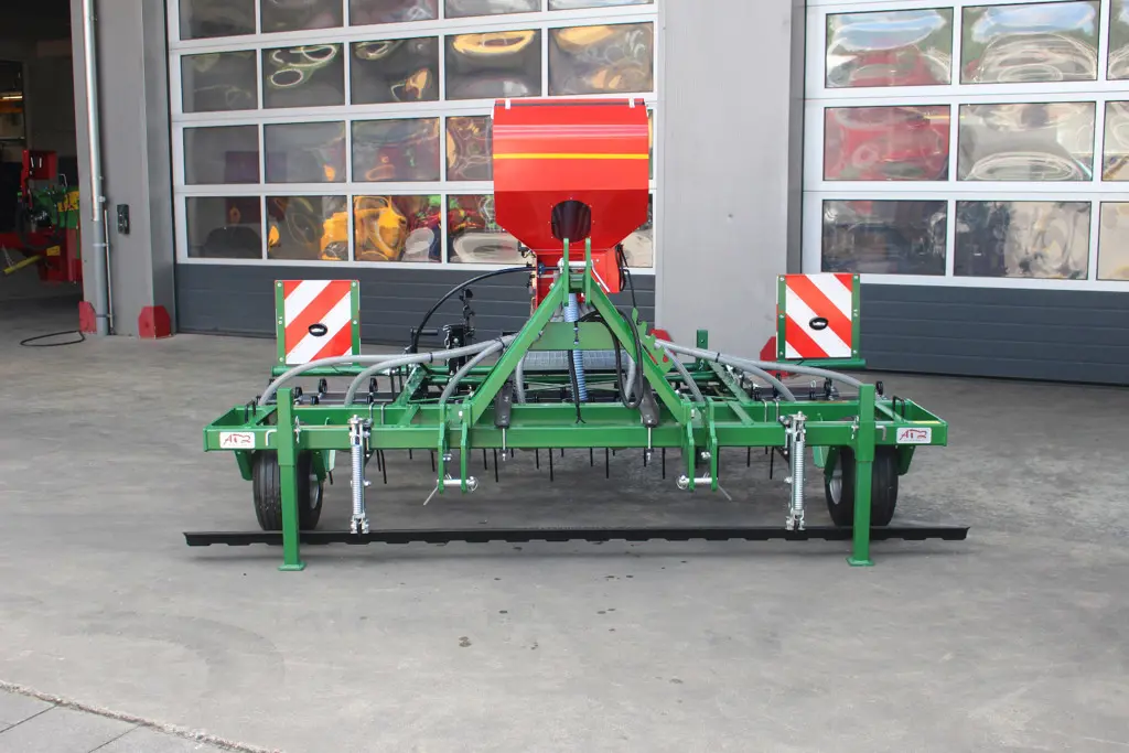 8ed5fe1b-fab1-43bc-937b-8868956a7322-Green.Rake_pro_3m_Krummenacher (10).jpg