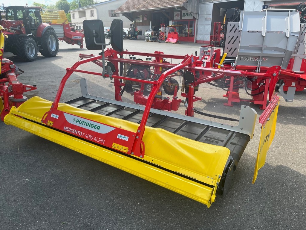 9d049835-8d14-4002-850c-914df7ea22e5-Pöttinger Mergento 3.jpg