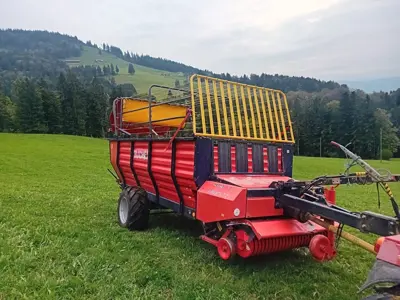 Ladewagen Bucher Uni-Renta 22
