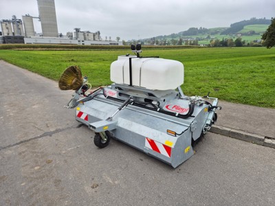 Fliegl Kehrmaschine Profi