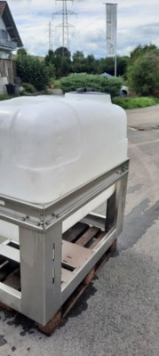 600lt Tank mit Rahmen, Sprayertank