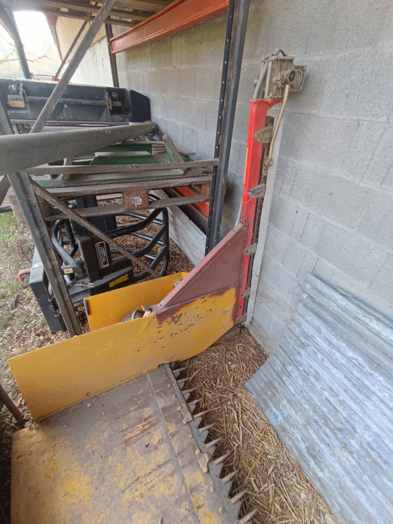 49a281c6-296d-459a-9d2c-96e2ff2ecf30-Rapstisch 3.jpg