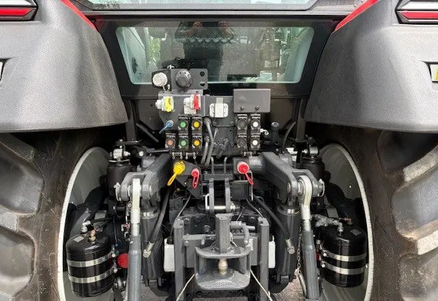 d92ade7f-79ae-412c-ac7a-c2f5e42eec07-5.jpg