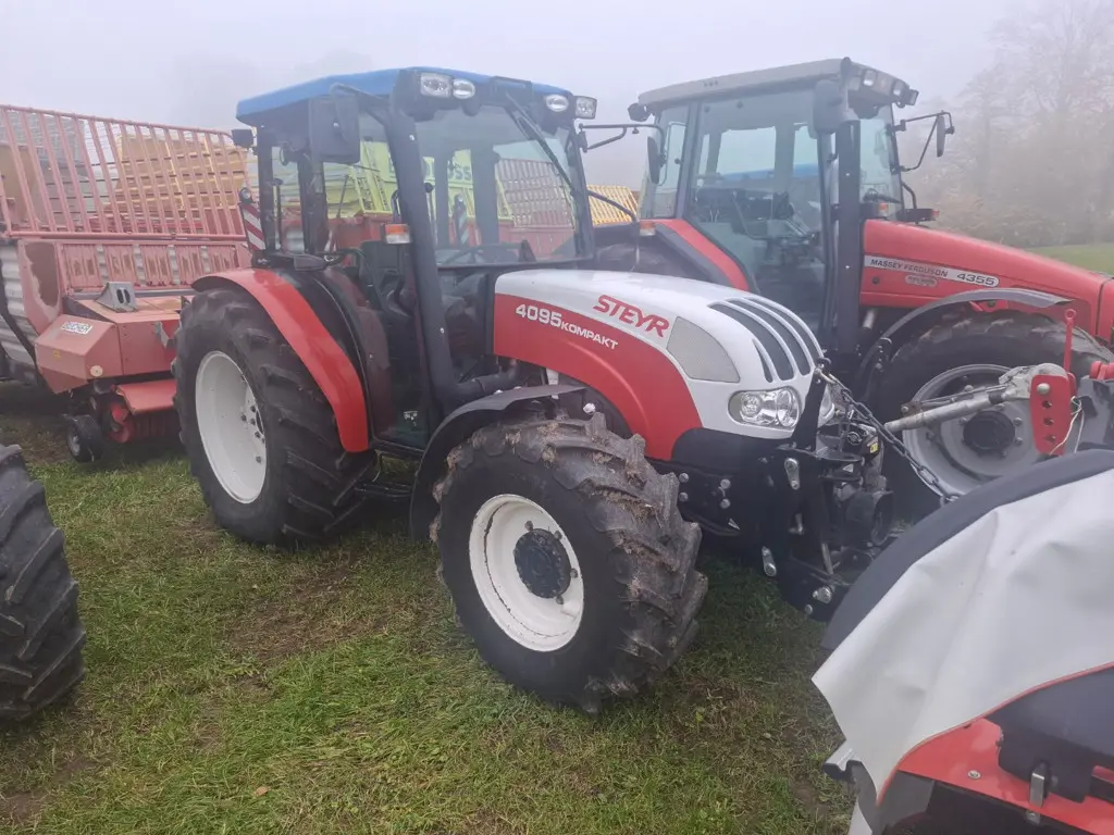 Steyr Kompakt 4095 Mähtraktor