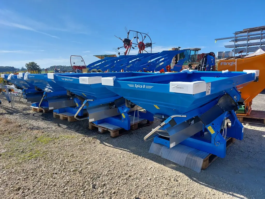 70ea7ac5-fbc5-44fe-80a9-635a6de4a4cf-Lemken Spica plusieurs (1).jpg