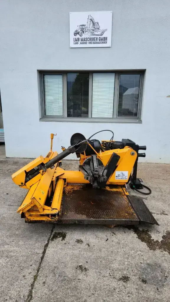 cb627397-8604-4fde-8a30-066ef7d2de2a-Reifenmontiermaschine_Sice_S550_ LMB-Maschinen GmbH_ 3.png