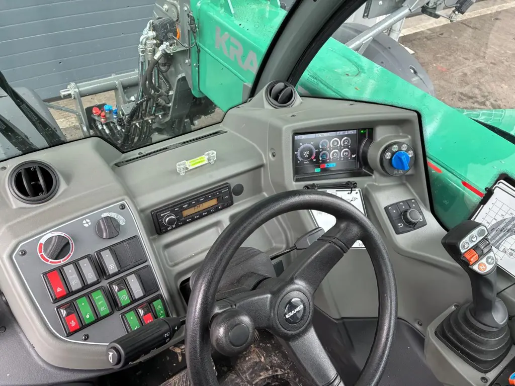 5c3b399f-ddbc-4c41-8686-deec254f9107-WhatsApp Image 2025-11-25 at 11.08.52 (4).jpg