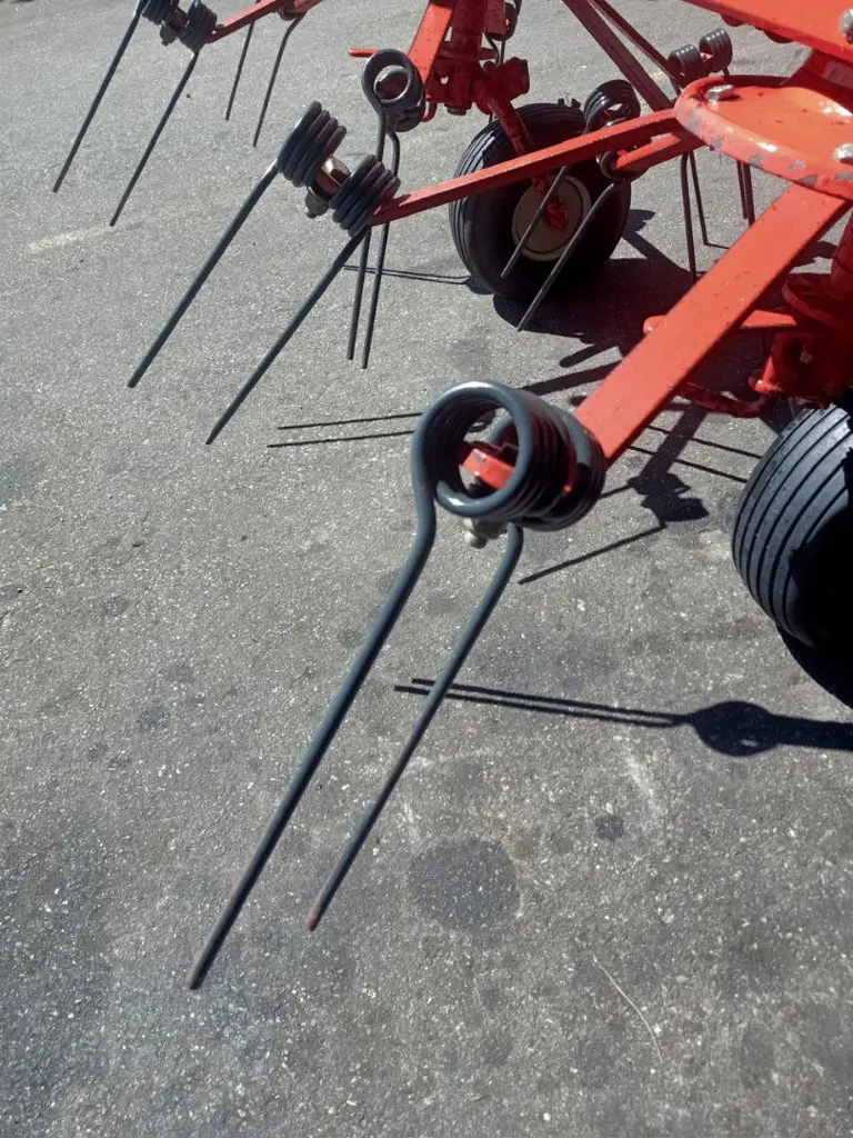 c5bdbe65-5150-48dc-aae4-3000374f0a93-Kuhn4201-5.jpg