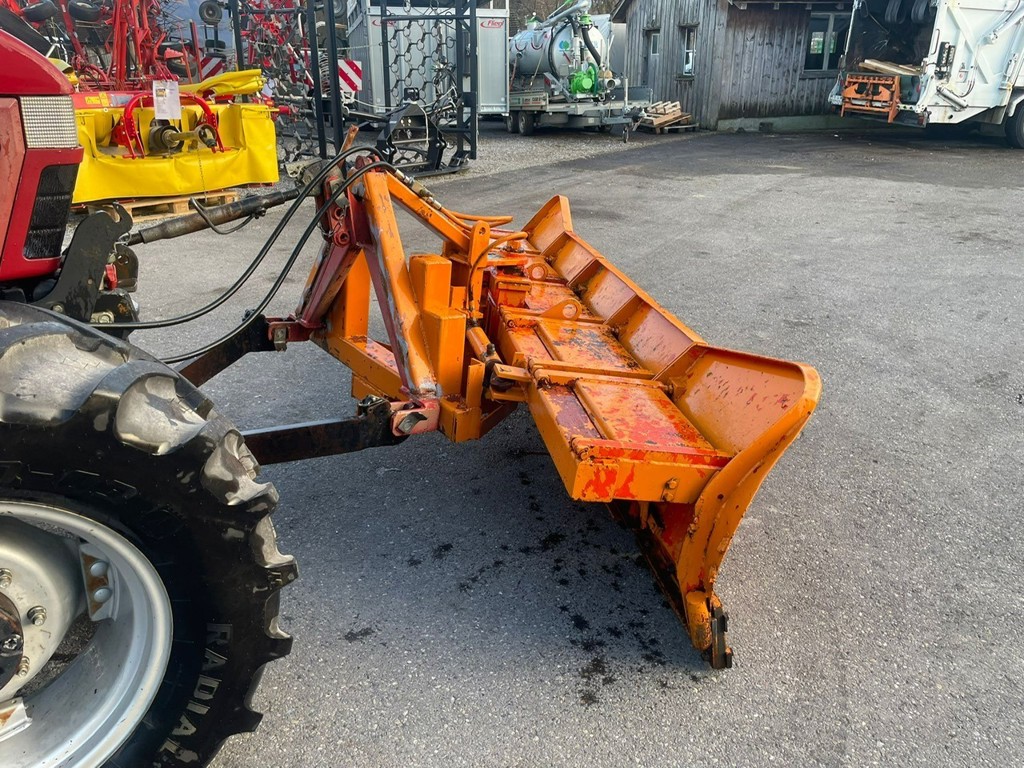 7c7957fc-a42a-4564-a0e0-09a8d90bd560-Pflug 1.jpg