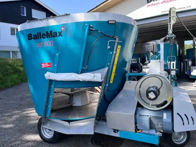 Elektro-Futtermischwagen 22kw / BalleMax 8-10m3 Vorführmaschine