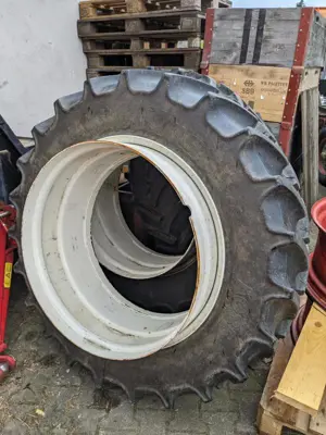 Bereifung mit Doppelrad 320/90R32