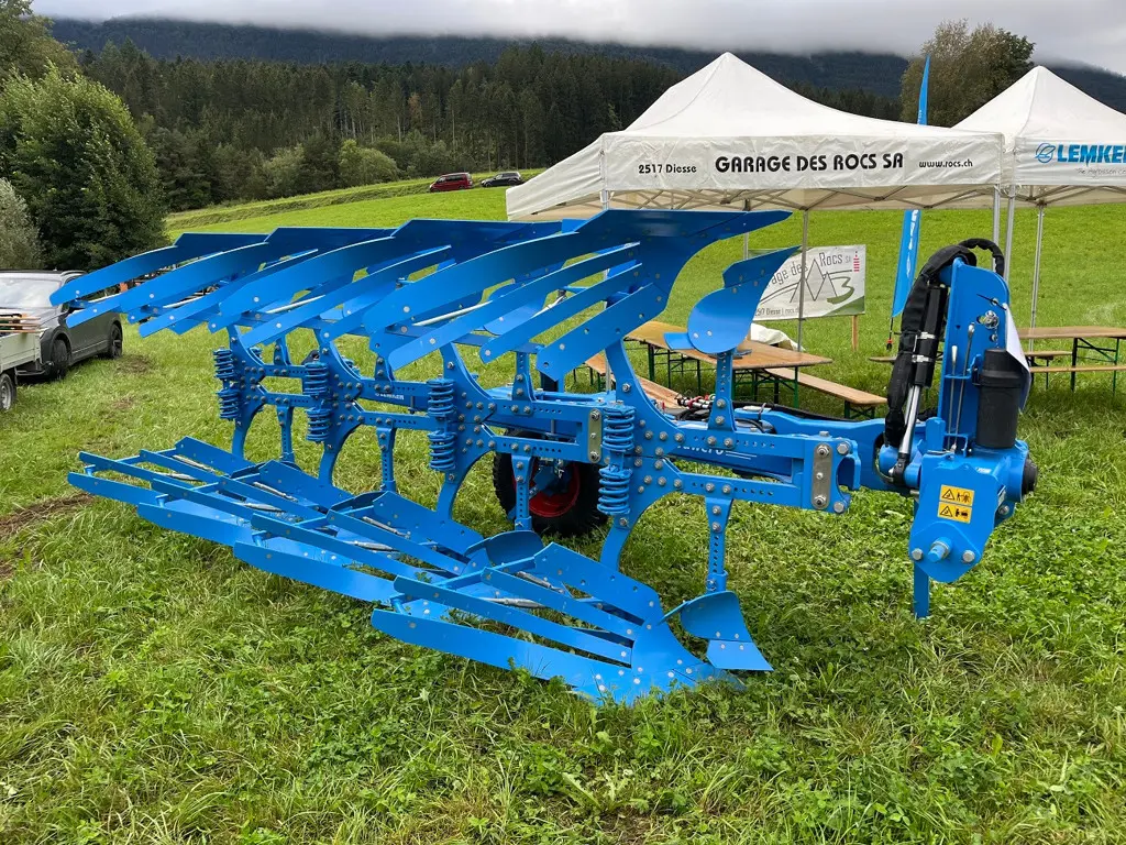 4619d52d-28c8-4e38-a9cc-727acd12dcb2-Lemken Juwel 6  (6).jpg