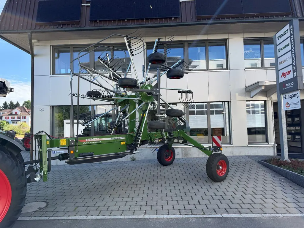f0e1c5b0-e355-4286-94eb-385c00959048-Fendt Former 671_5.jpg